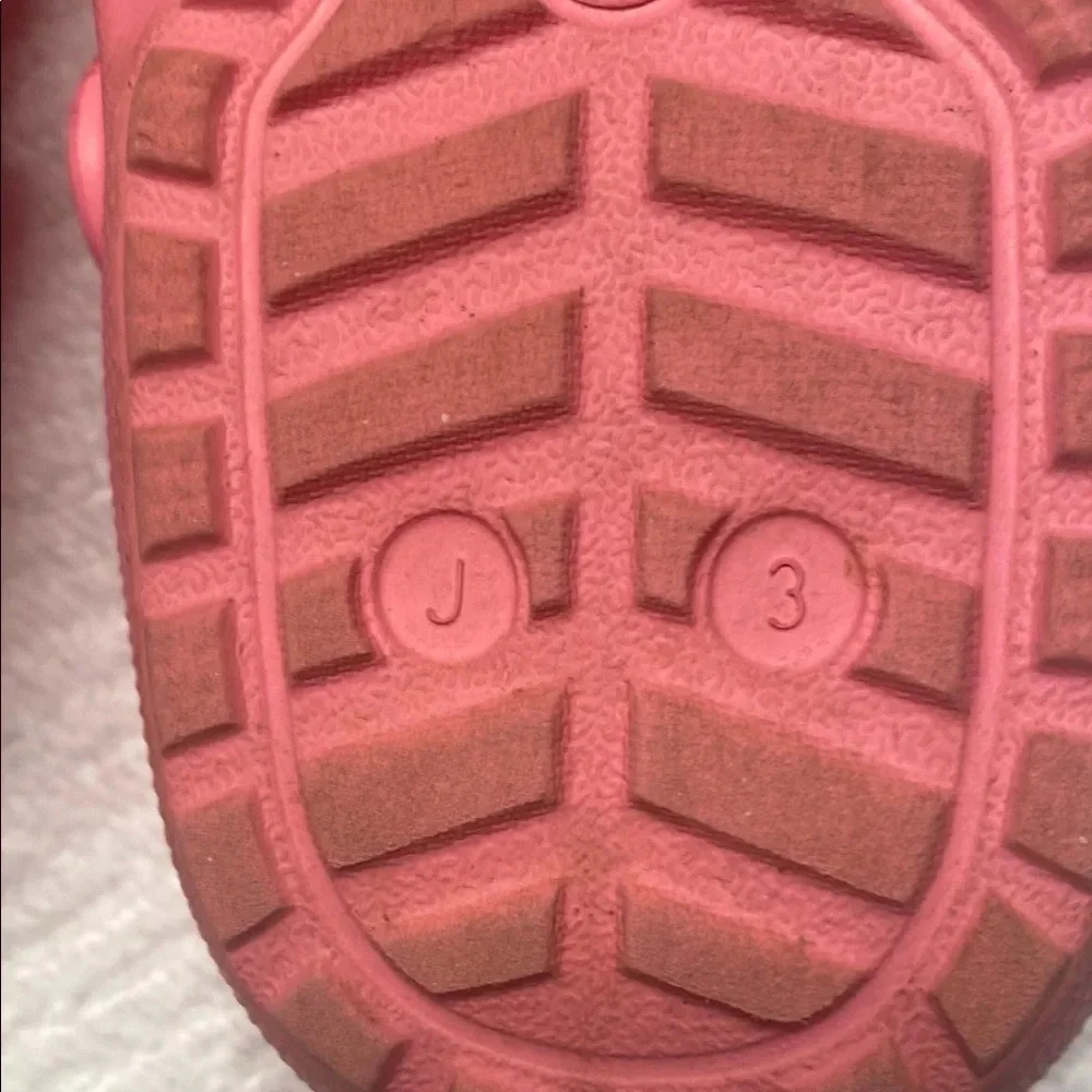 CROCS Pink Fleece-Lined Kids Slippers